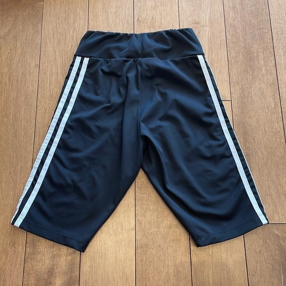 Adidas Women's Black High Waist Biker cycling Shorts tights light fabric SIZE XS - Picture 8 of 10